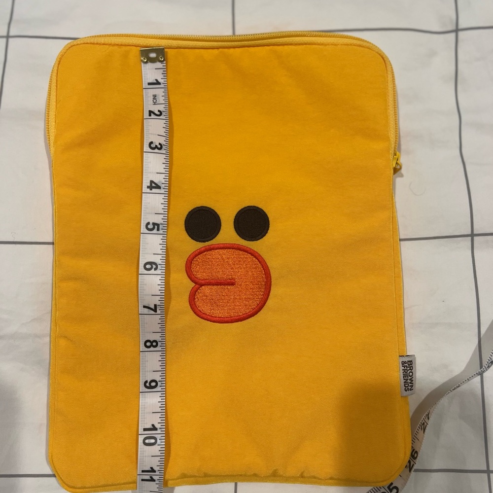 Brown&Friends SALLY Duck Yellow Tech Pouch